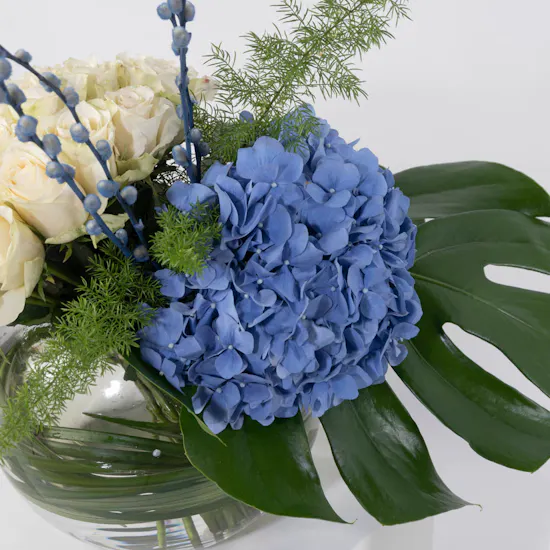 White & Blue | Glass Vase