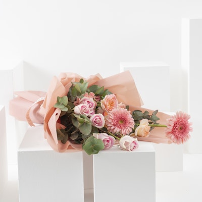 Pink lights Bouquet | Pink Wrap