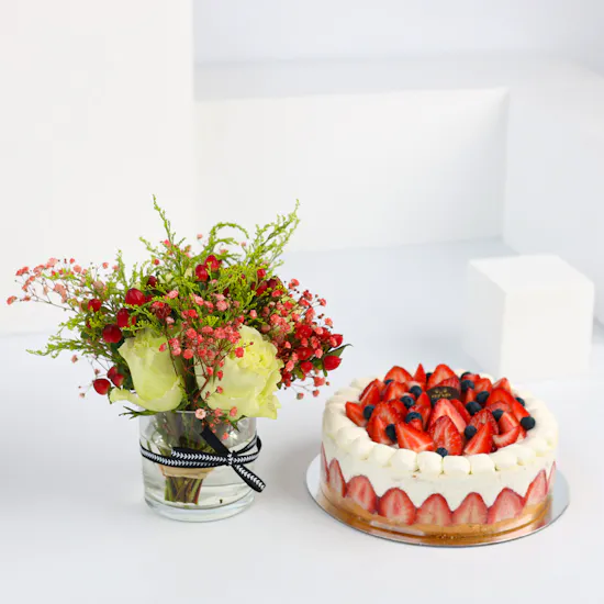 Strawberry cake