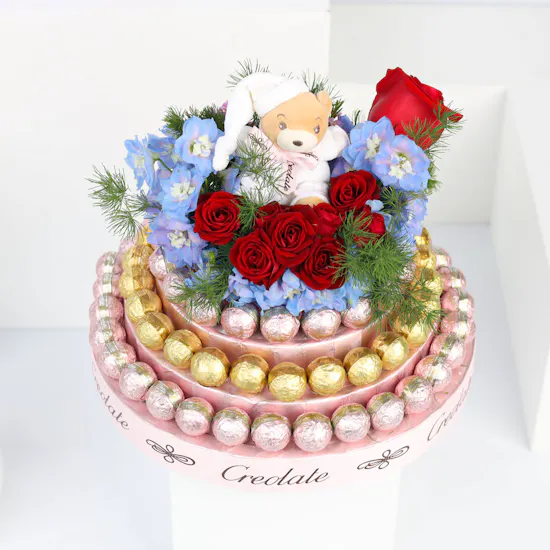 Creolate - It’s a girl! Praline Chocolate Tower