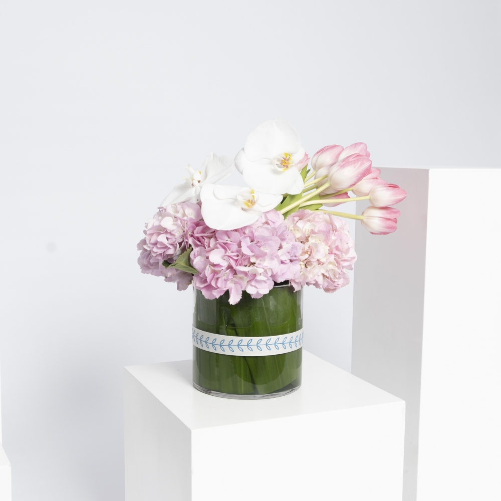 وردي رقيق | مزهرية زجاجية