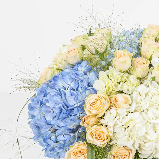 Vanilla Sky Bouquet