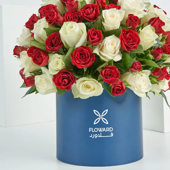 35 White Roses | Round Box