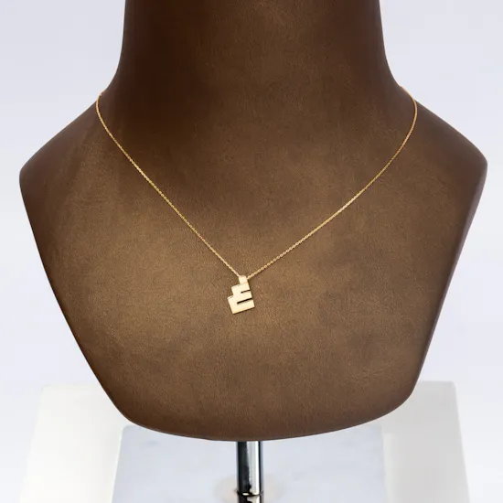 The letter "Ghain" necklace | 18 k Gold