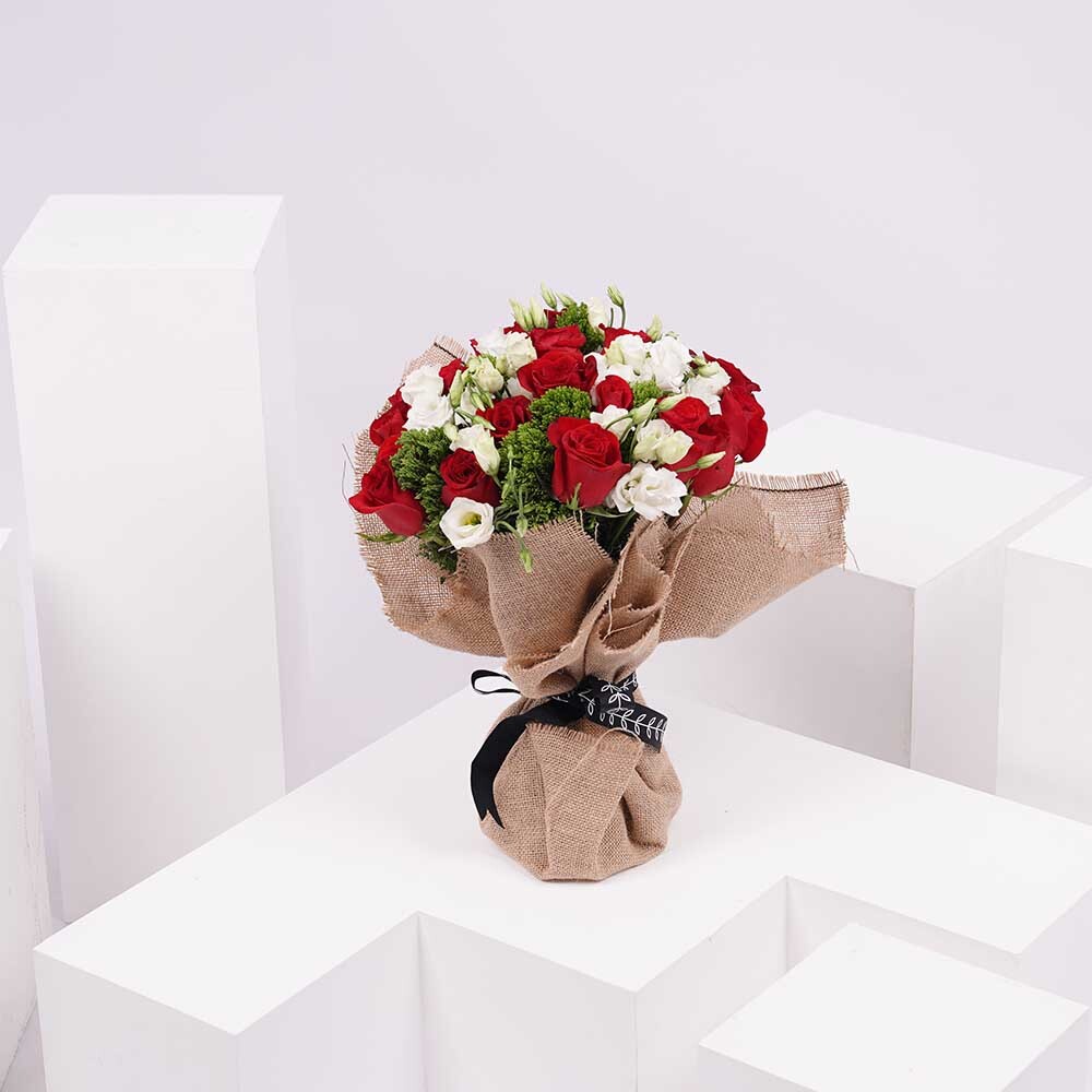 الحب البريئ | تغليف خيش