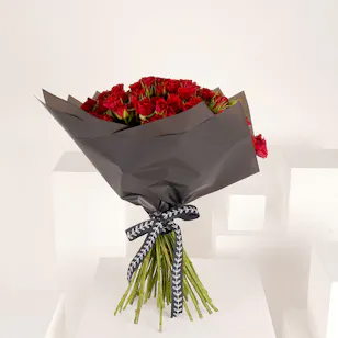 50 Baby Roses | Black Wrap