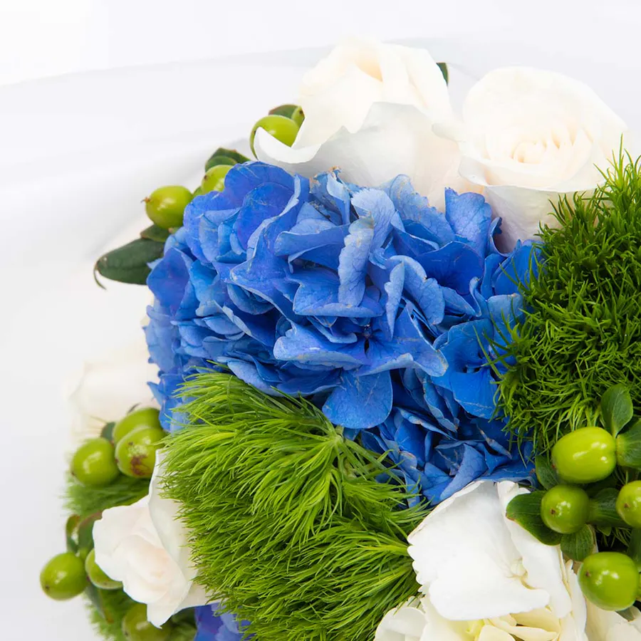 Hydrangea & Roses | White Wrap 4