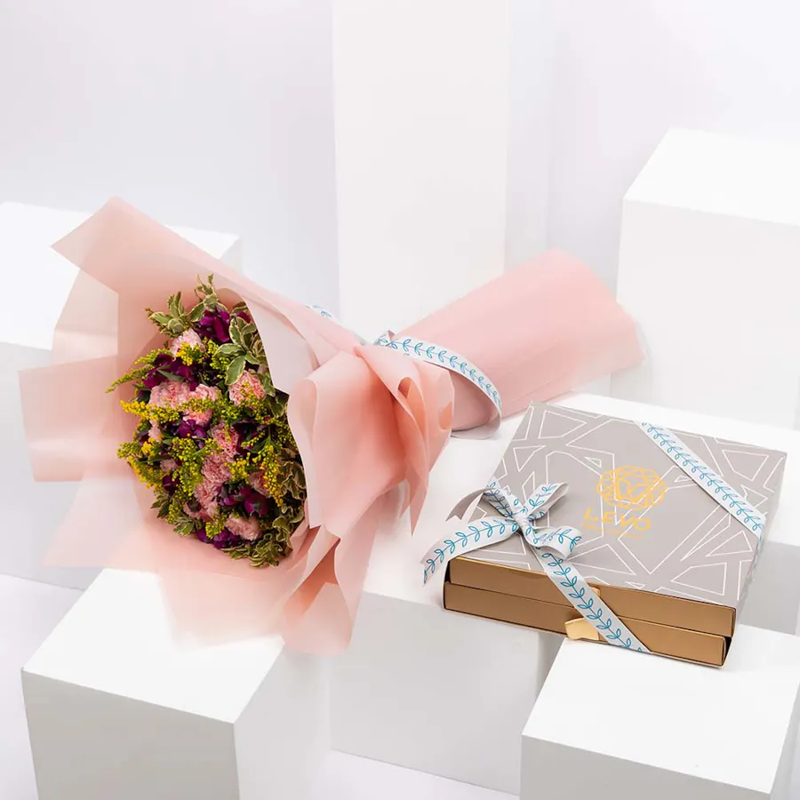 Levo Chocolate Box 80pc & Flowers 1
