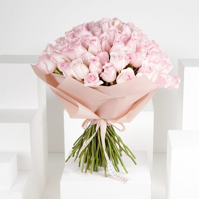 100 Pink Roses Hand Bouquet II