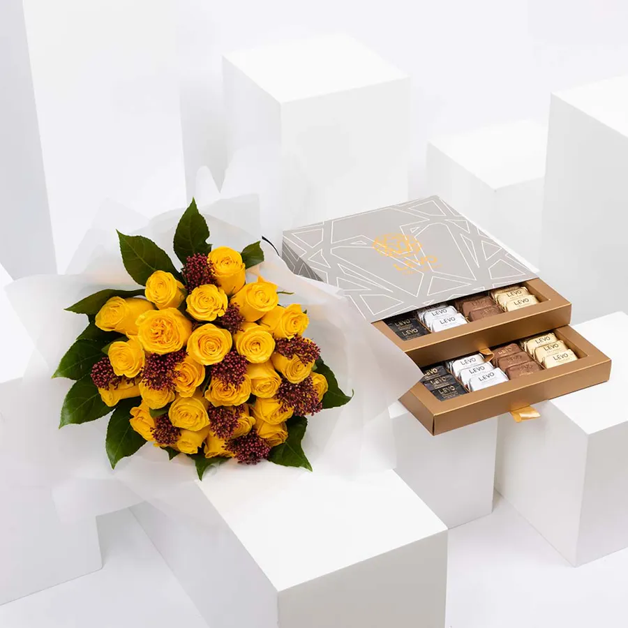 Levo Chocolate Big Box | Yellow Roses 5