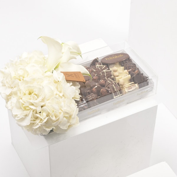 Feionkah Chocolates & Flowers Floward Jeddah