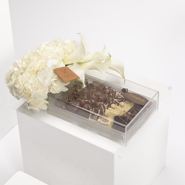 Feionkah Chocolates & Flowers Floward Jeddah