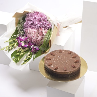 Sweet Memories with Helen’s Bakery