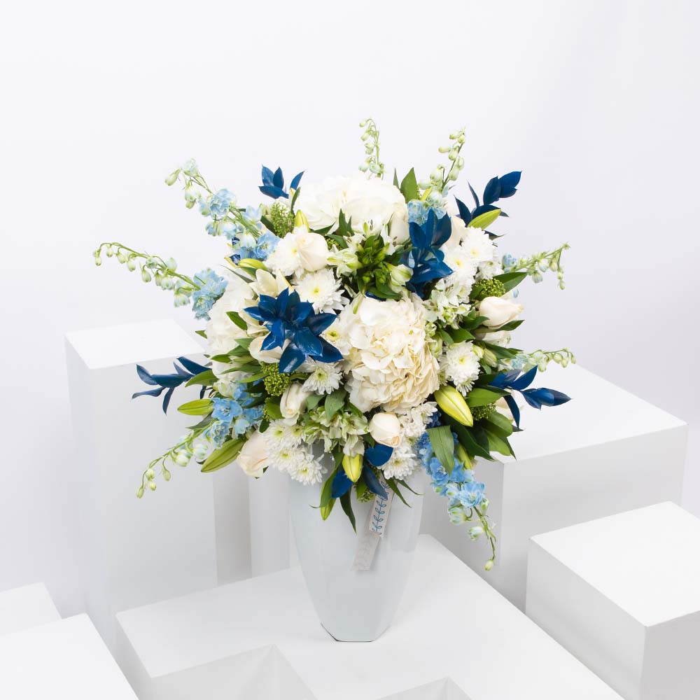 مزهرية  الازرق الرائع 