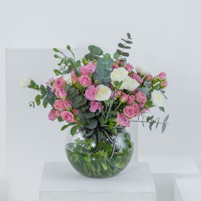 20 Baby Pink Roses & 15 White Carnation | Fishbowl Vase