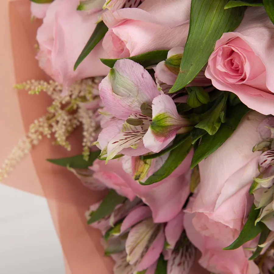 Roses & Alstroemeria | Pink Wrap  4