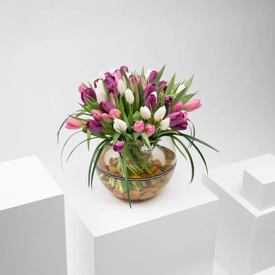 Colorful Tulips | Glass Vase 1