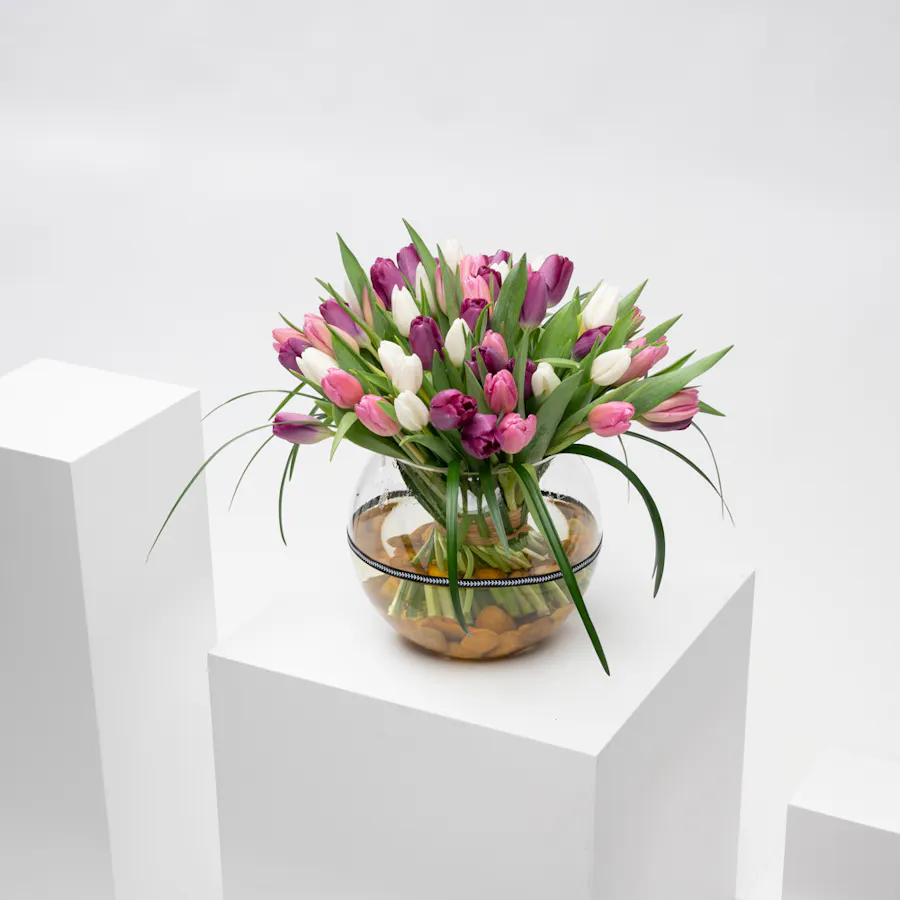 Colorful Tulips | Glass Vase 4