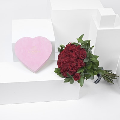 Godiva Heart Box | Red Roses