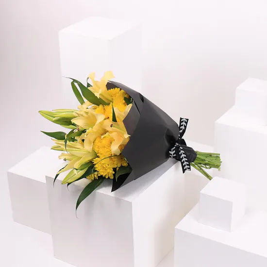10 Yellow Chrysanths | Hand Bouquet