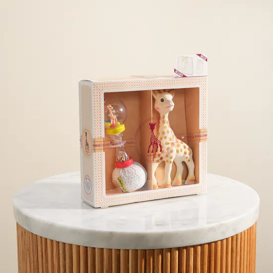 Peek A Boo Sophie La Girafe The Maracas Set