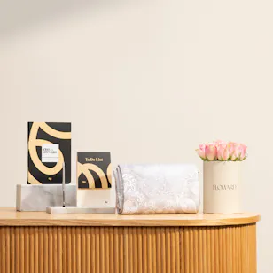 Tip of The Day CEO of My Own Life Black Box | Portable Sejadah and Flowers