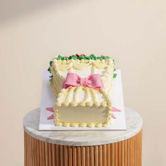 Floward Flower Bouquet Cake