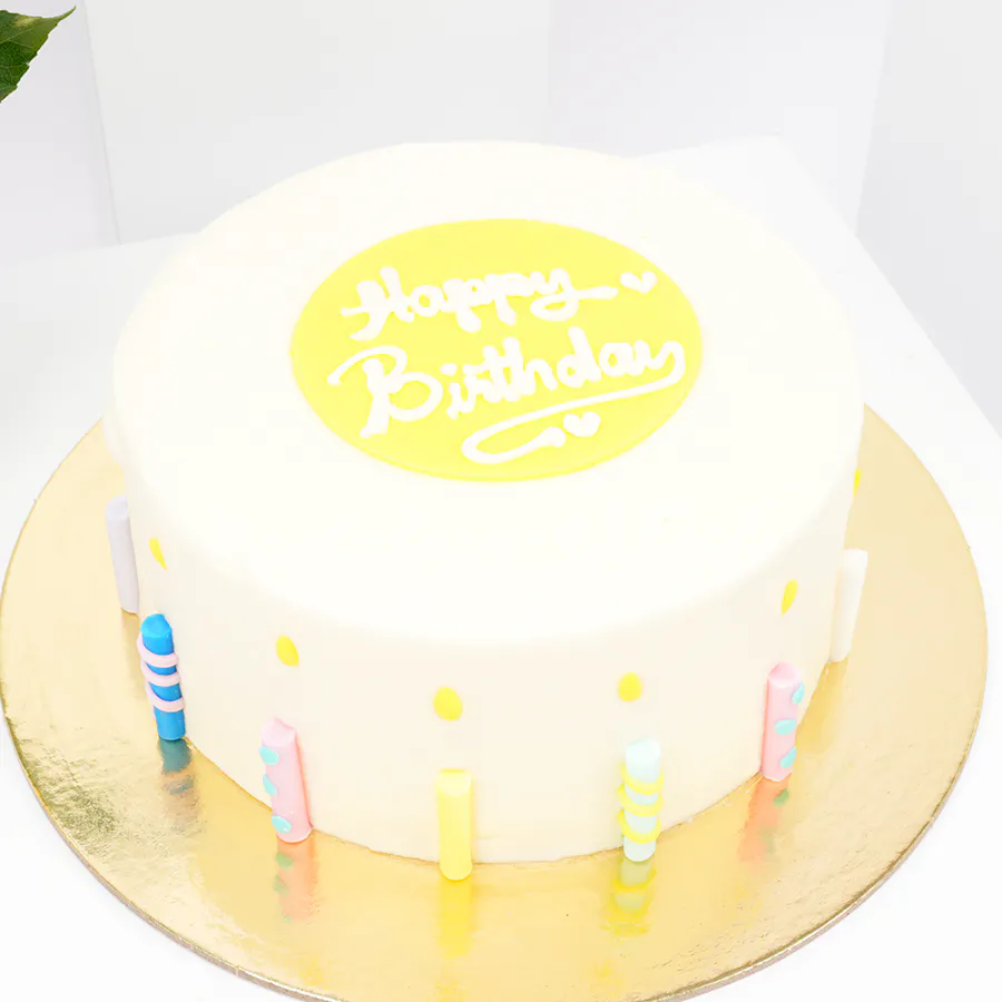 Helen's Birthday Cake | Joyful Vase 3