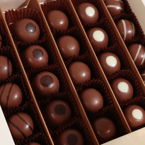 Hugo Boss The Scent for Her EDP | Ghazl Chocolatier Chocolate Box