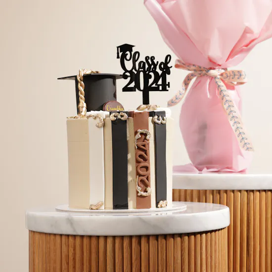 Crumbles Bakery Graduation Cake | Beautiful Flowers
