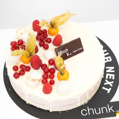 Crunchy Berries Cake From Chunk