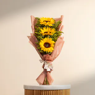 Bright Touch Flowers Bouquet