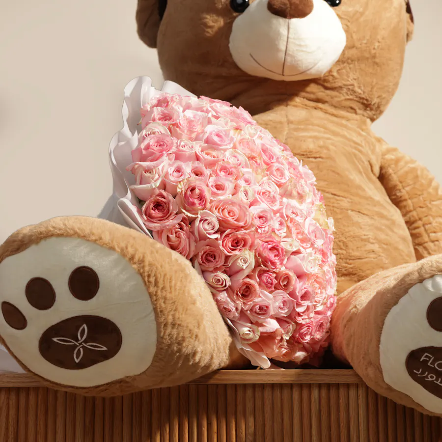 Floward Huge Teddy Bear | 150 Pink Roses 4