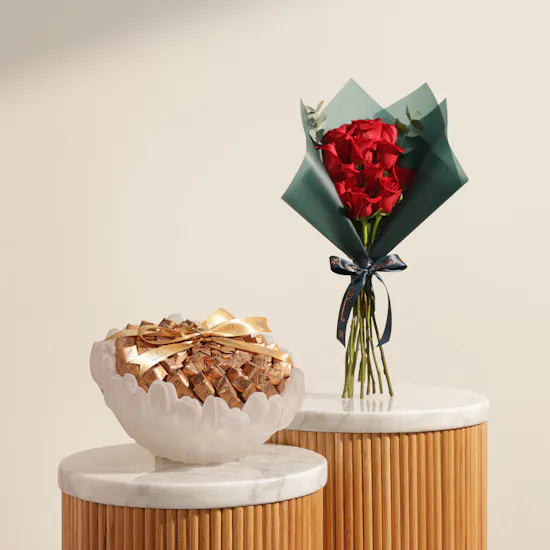 Levo Chocolate Glass Tray | Charming Flowers Bouquet