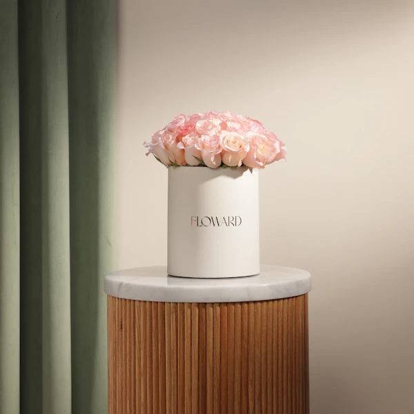 Inspired Light Pink Roses Box | 25 Flowers