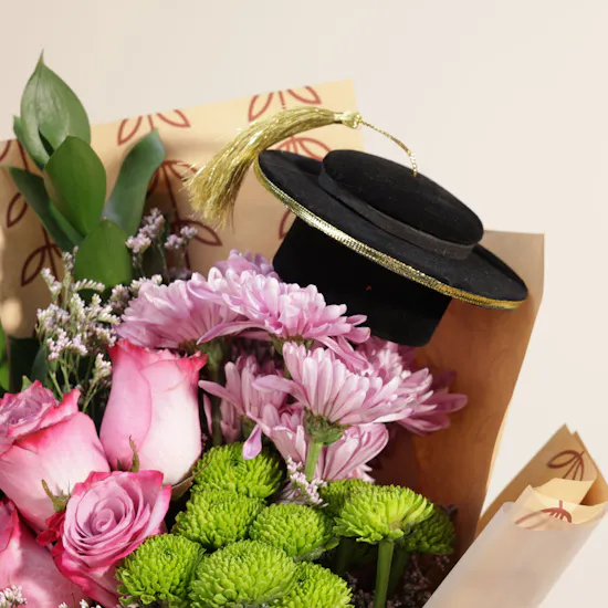 Graduation Hat | Festive Flowers