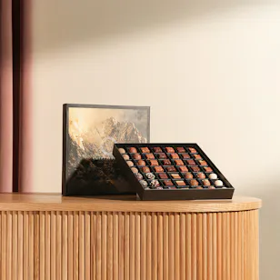 Sweetzerland Truffle & Praline Box 	