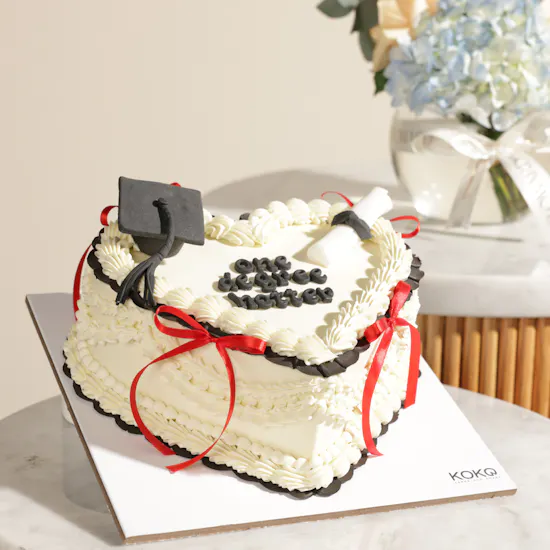 Koko Heart Graduation Cake | Glam Flower Vase