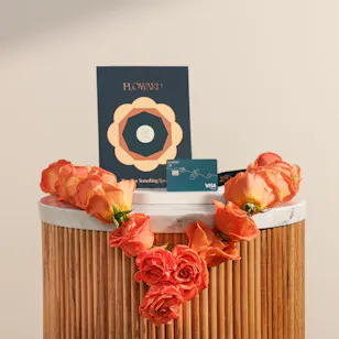 Floward 100 KWD Card | Orange Rose Graduation Lei Floward 100 KWD Card | Orange Rose Graduation Lei