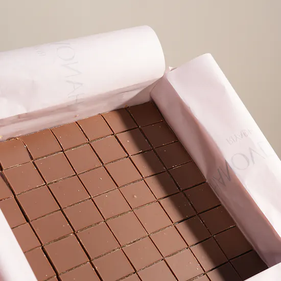Hanoverian Caramel Chocolate Box | 56 Pieces