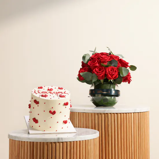 Floward Stunning I Love You Cake | Calm Red Flowers