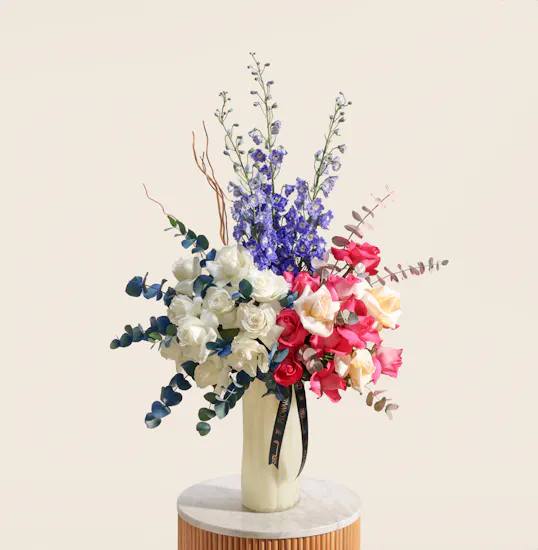 Pinky Glow Roses Vase