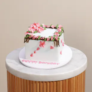 Floward Floral Cube Cake Floward Floral Cube Cake