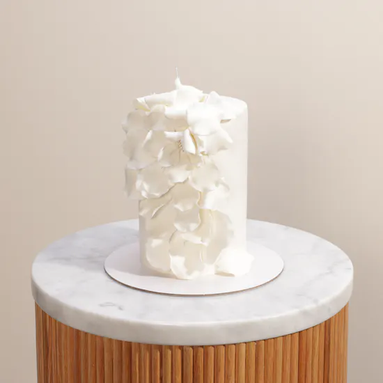 Floward Wedding Petals Cake | Vanilla