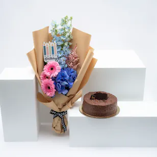 Sucre De Nada Crispy Chocolate Cake | Birthday Blooms