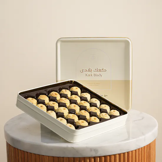 Kaek Blady Semolina with Ajwa Kaek Box