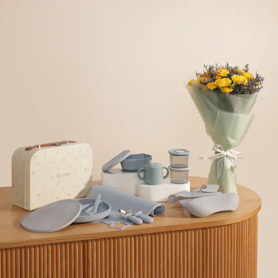 Moonkie Elegant Baby Gift Set | Sweet Beginnings Flower