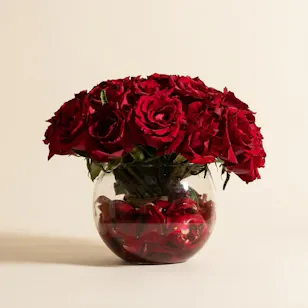 Classy Red Roses Vase Classy Red Roses Vase
