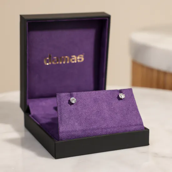 Damas Luxury Earrings | Elegant Flowers Bouquet