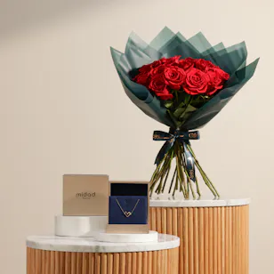 Midad Gold Bracelet | Soft Majesty Flower